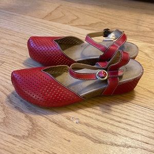 L’Artiste Spring Step Mary Jane Shoes/Clogs/Sandals